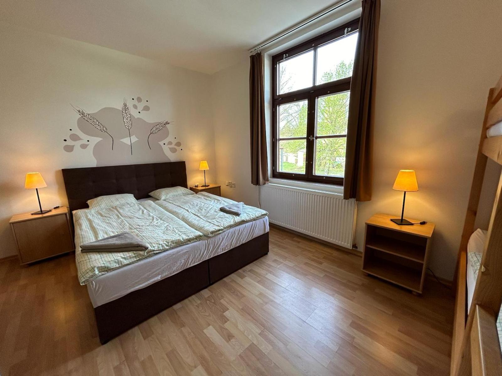 Penzion Majak Dublovice Extérieur photo